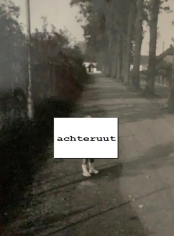 achteruit