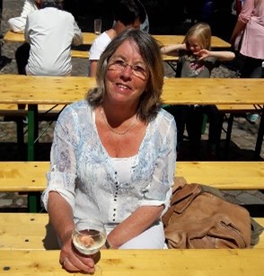 Ineke van den Berg1